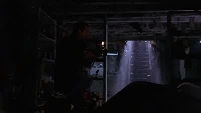 Mr. Kent! - Who are you? - Roger Nixon, Metropolis in... You're the reporter who threatened Clark! - - Smallville