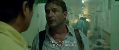 Mr. Kim, you go back to Seoul.
I need to keep filming. - A Taxi Driver