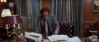 Mr. Kleinfeld? Give me a second, please. - Carlito's Way
