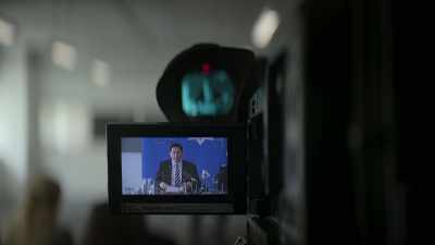 -Mr. Moat, you believe
that nobody cares about you. - The Hunt for Raoul Moat