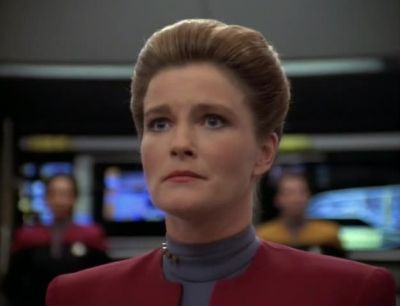 Mr Paris set a course - Star Trek: Voyager