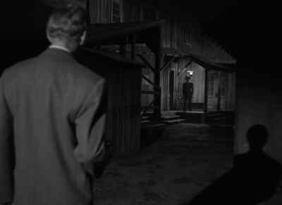 - Mr. Rand.
- What do you want? - Pursued