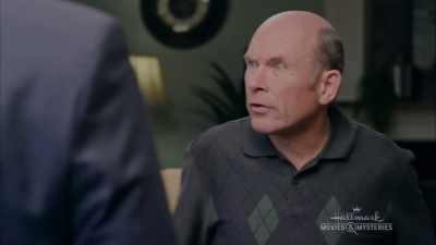 Mr. Sanders, I'm Detective Jackson, - Morning Show Mysteries: A Murder in Mind