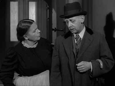 Mr. Stepp, are you there?
Who... What is it? - Alfred Hitchcock Presents