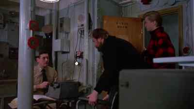 - Mr. Thorne, this is my son Alex.
- Hi Alex. - The Lightship