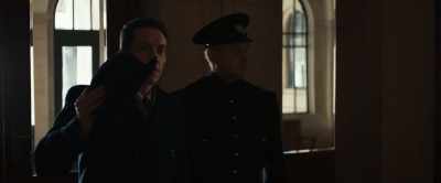 Mr van Hall, what can I do for you? - The Resistance Banker