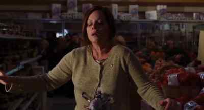 (Mrs. Carmody gasping) - The Mist
