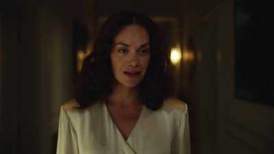 Mrs. Coulter, how are you able to
be so far away from your daemon? - His Dark Materials