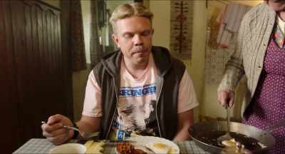 Mrs. Eberhofer, these are
not fried eggs, this is a poem. - Guglhupfgeschwader