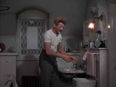 MRS. EUNICE MITTY: Walter,
don't use the guest towels. - The Secret Life of Walter Mitty