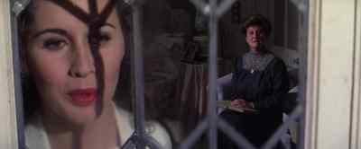 - Mrs. Galloway.
- Yes? - Dracula