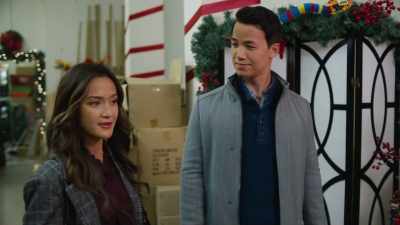 Mrs. Lin, could
you please email us - A Big Fat Family Christmas