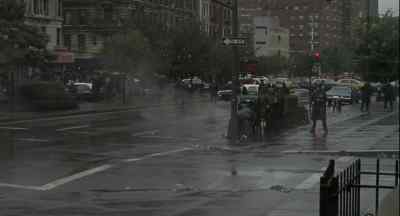 - Mrs. Lucas, please step back inside.
- Yes, Officer. - American Gangster