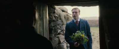 Mrs Macleod... these are for you. - The Road Dance