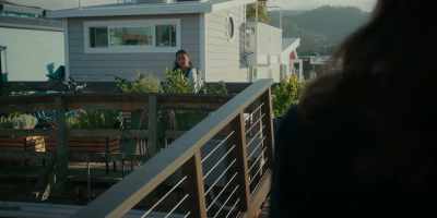 - Mrs. Michaels?
- Yes. No one calls me that. - The Last Thing He Told Me