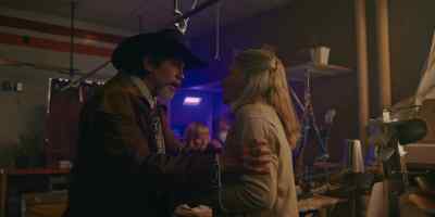 Mrs. Murphy, I don't
want to hurt you. - Get Fast