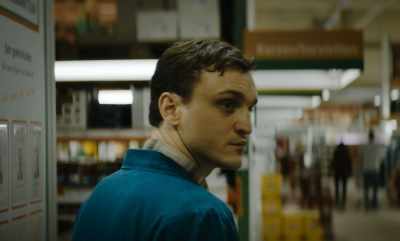 Mrs. Mursig, please report
to the pay office. - In the Aisles
