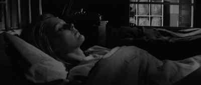 - Mrs. Robertson is getting restless.
- Go change her dressing, Nurse. - Bunny Lake Is Missing