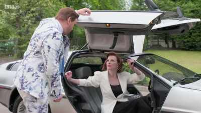 Mrs Scott, where we're going,
we don't need scants. - The Scotts