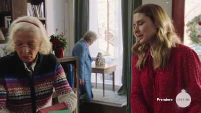 Mrs. T, I thought you
put that thing away? - Christmas Around the Corner