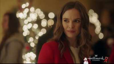 Mrs. Weatherton, what...
what are you doing here? - Christmas Joy