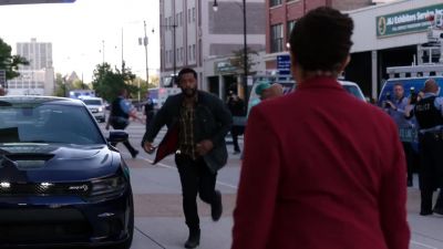 - Ms. Goodwin!
- Yeah? - Chicago Med