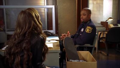 Ms. gordon, i don't
have time right now -- - Ghost Whisperer