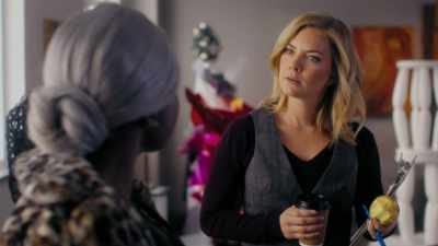 MS MEDAK:
I trust this is the
last time you will let your - Christmas Cupcakes