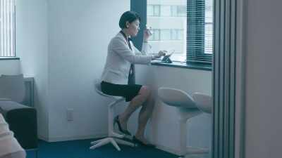 Ms. Sawada always seems so busy. - Hold Me Back