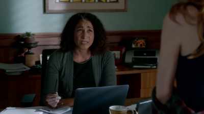 Ms. Townsen, do you think - Famous in Love