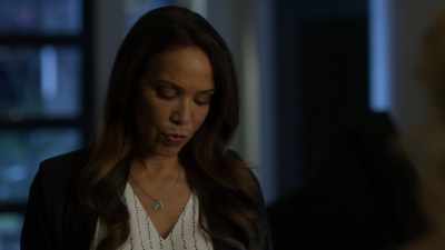 - Ms. Wagner, you keep referring
to the intruder as a she. - Lies and Ex Wives: Secrets on Maple Street