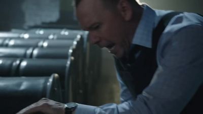 (muffled banging) - Blue Bloods