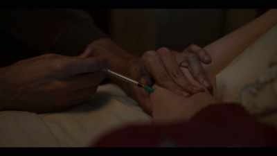 [MUFFLED CRYING AND YELLING] - The Paramedic