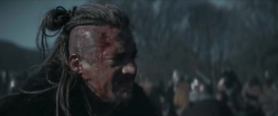 -[muffled fighting]
-[haunting vocals playing] - The Last Kingdom: Seven Kings Must Die