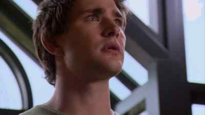 [muffled gunshot]
Uhh! - Kyle XY