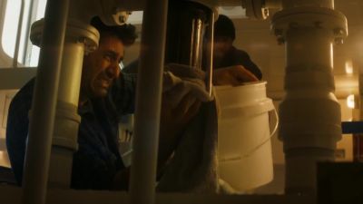 ( muffled screaming ) - Fear the Walking Dead