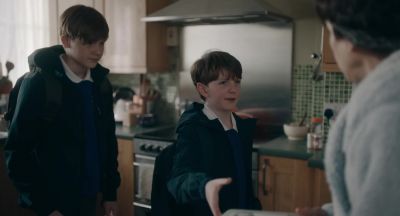 Mum, you look like a panda. - The Lost King