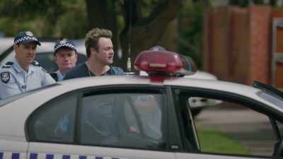 Mum! Mum, call me lawyer! - Informer 3838
