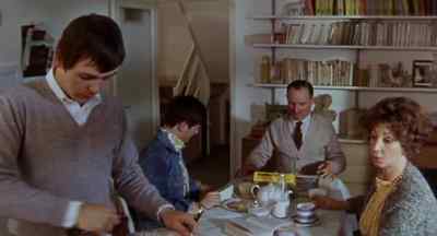 - Mum, where's my tea?
- I've made you a lovely salad. - Here We Go Round the Mulberry Bush