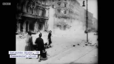 Mum wouldn't let me go to the shop. - Berlin 1945