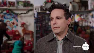 [mumbles] - A Very Merry Toy Store