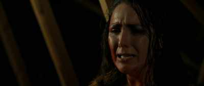 Mum's dead.
I'm not. - Hosts
