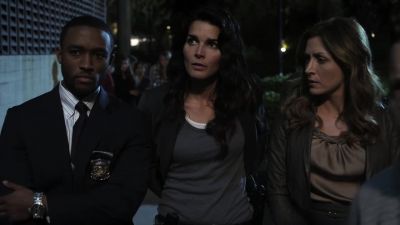 Murder weapon's traced to the r.A. - Rizzoli & Isles