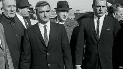 Murf and Kuhn's
newfound fame - History's Greatest Heists with Pierce Brosnan