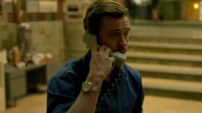 -Murphy.
-Hey, it's Messina. - Narcos