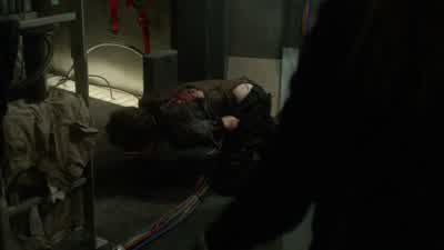 Murphy, hey, look at me. - The 100