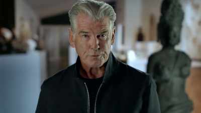 Murphy and Kuhn's
pre-heist party - History's Greatest Heists with Pierce Brosnan