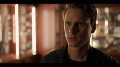 [MUSIC BUILDS DRAMATICALLY] - Young Wallander