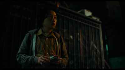 [♪ music continues] - Interior Chinatown