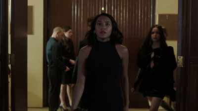 [music continues] - Pretty Little Liars: The Perfectionists